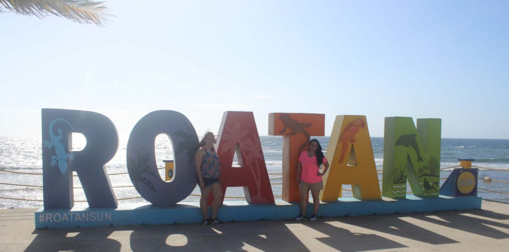 roatan-sign-tour