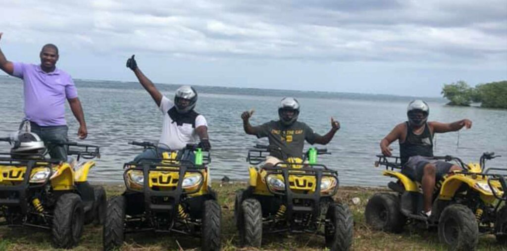 shore-excursions-atv-roatan